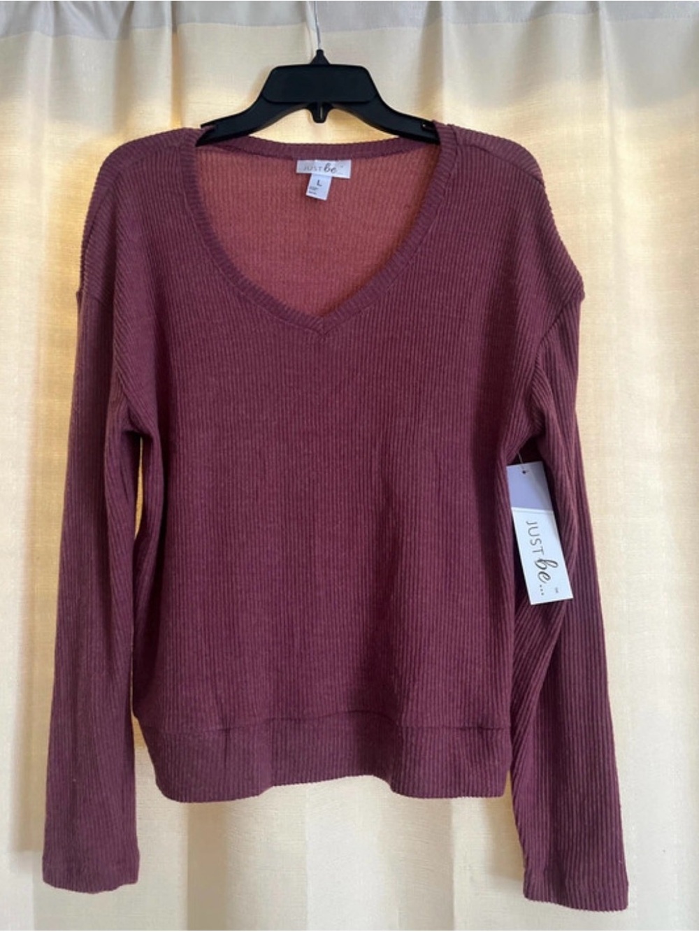 just be Ribbed V-Neck Sweater in Mauve